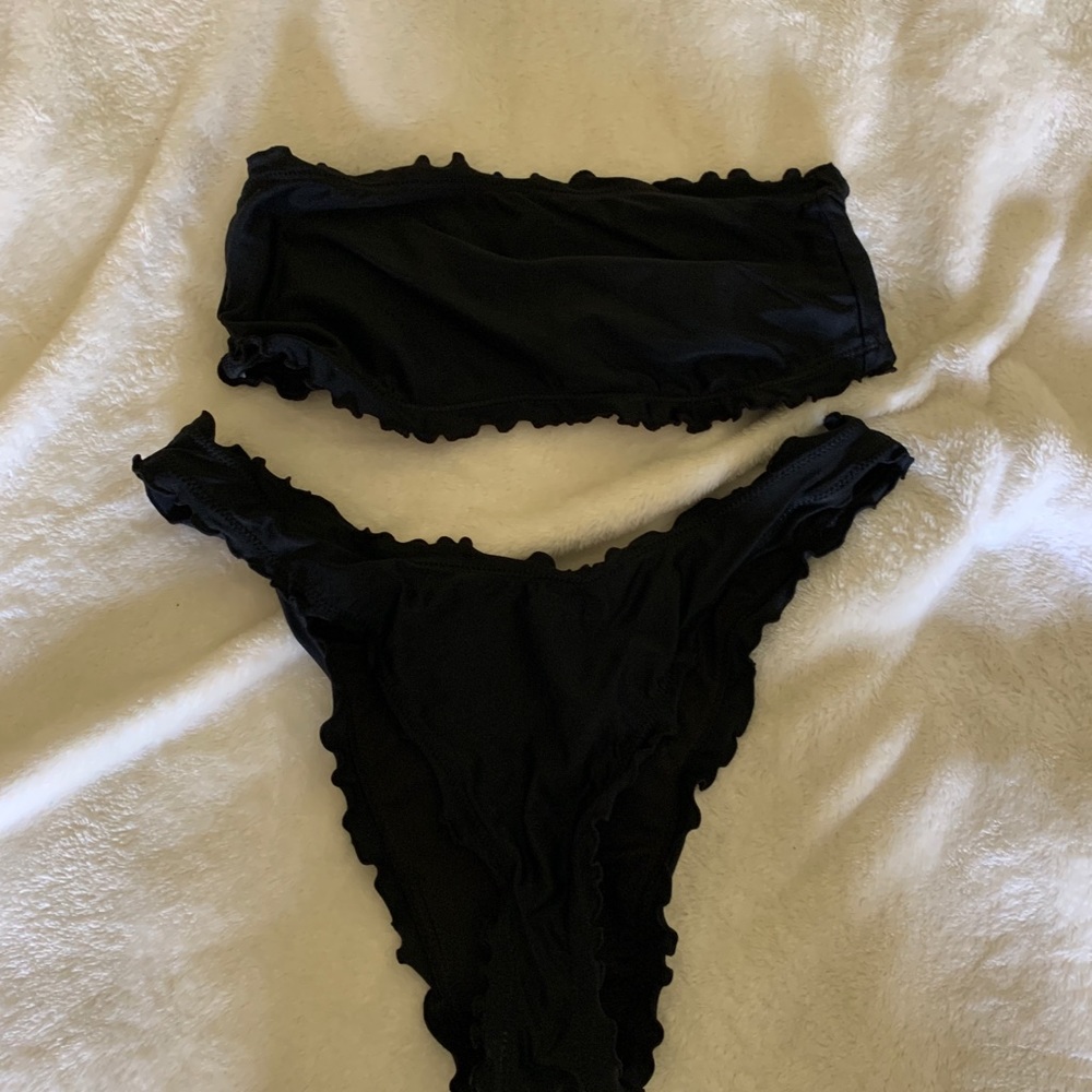Black Ruffled Bikini